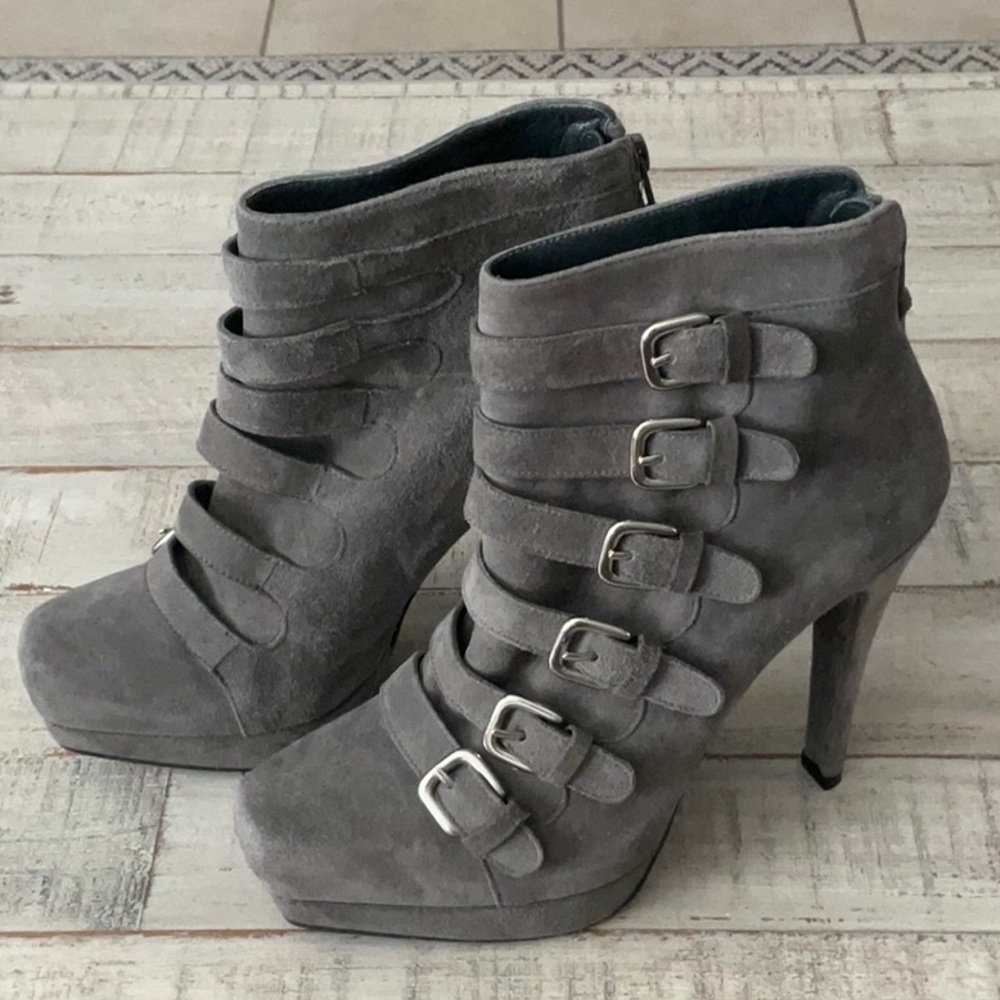 NWOT Stuart Weitzman Stiletto Boots